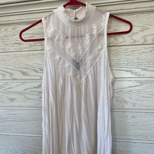 White turtle neck tank top